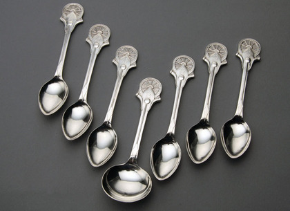 Voortrekker Monument Silver Spoon set (7) - WH Coetzer
