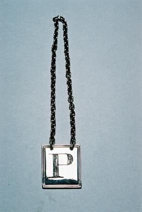 Silver Wine label - P (port)