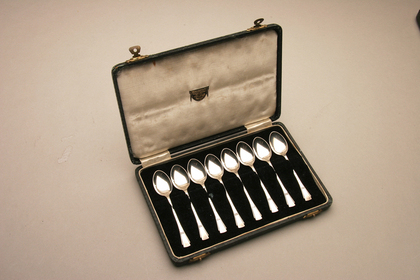 Art Deco coffee spoons (8 in box)