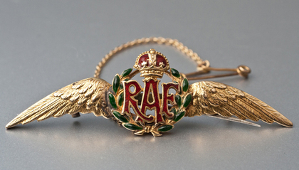 RAF 15 Carat Gold and Enamel Sweetheart Brooch