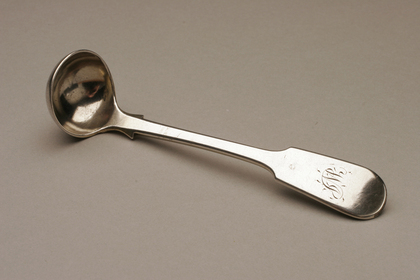 Indian Colonial Silver condiment spoon