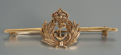 Royal Navy Officers Gold Sweetheart Brooch