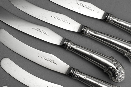 Antique Silver Shell End Pistol Grip Knives (Set of 6) - Dru Drury, Gist & Sellick Family Crests - Josiah Gist, Samuel Gist