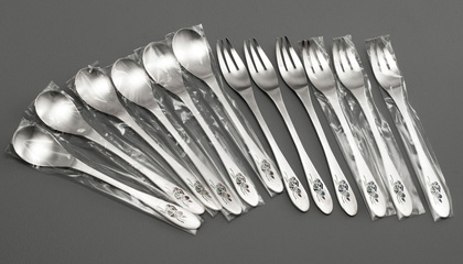 6 Vintage Leopard Handled Spoons