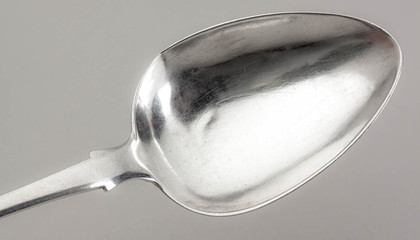 Daniel Beets Cape Silver Dessert spoon - Unrecorded Hallmarks, Bird Punch (2)
