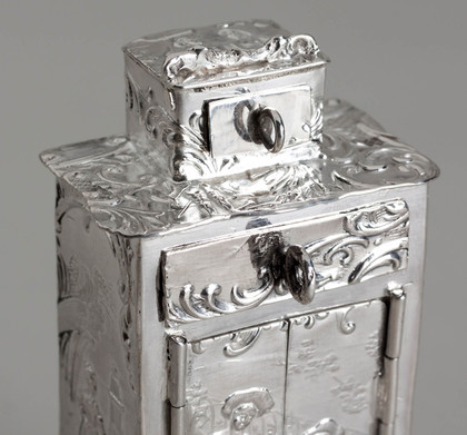 Hanau Antique Silver Miniature Cabinet - Simon Rosenau, David Bridge