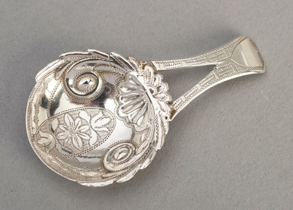Georgian Silver Caddy Spoon - John Lawrence & Co, Bifurcated Handle