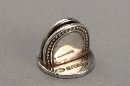 Sterling Silver Novelty Horseshoe Menu or Place Card Holders (Set of 6 in original box) - Mappin & Webb